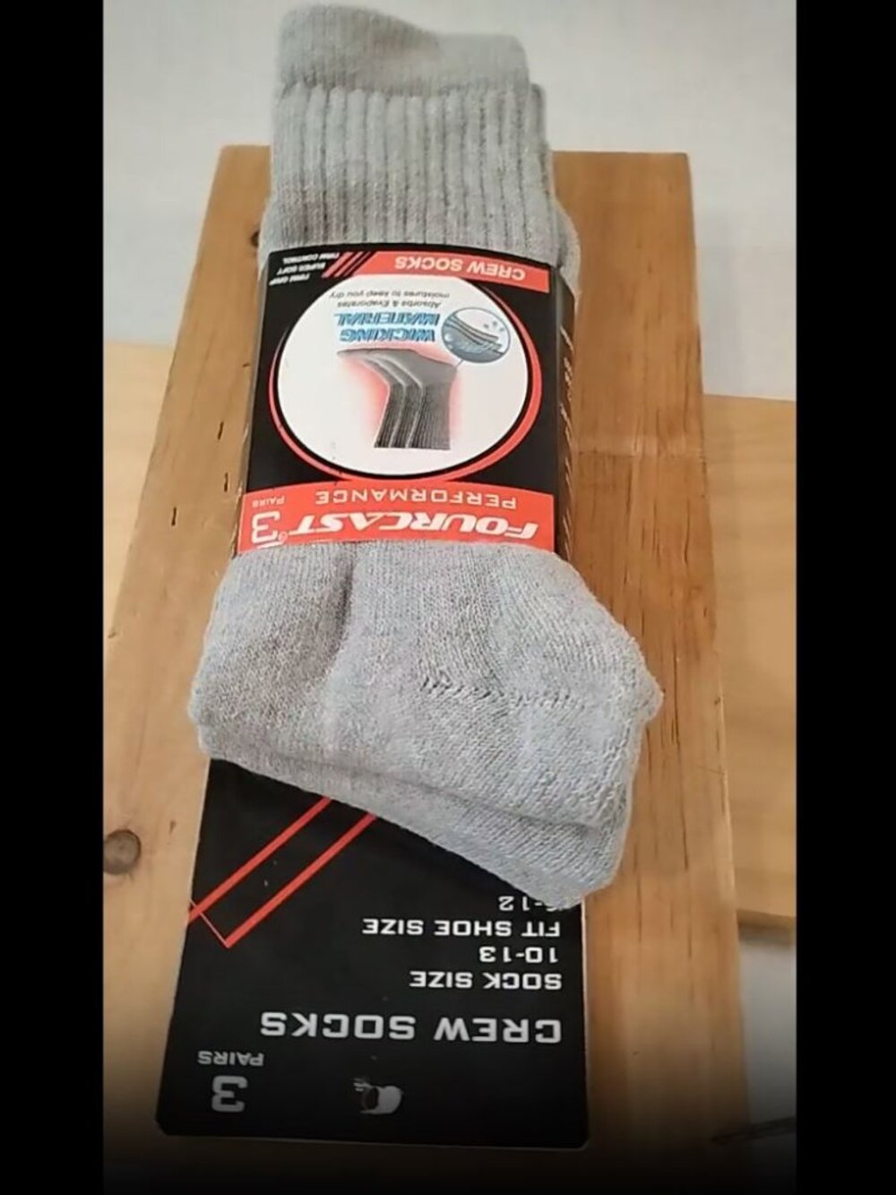 NWT Fourcast Men's Crew Socks 3 Pack Grey Size 10-13 Wicking Athletic Sports New